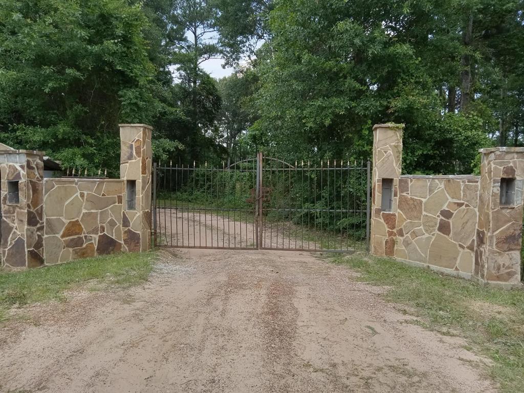 127 County Road 3431  W, Cleveland, Texas image 3