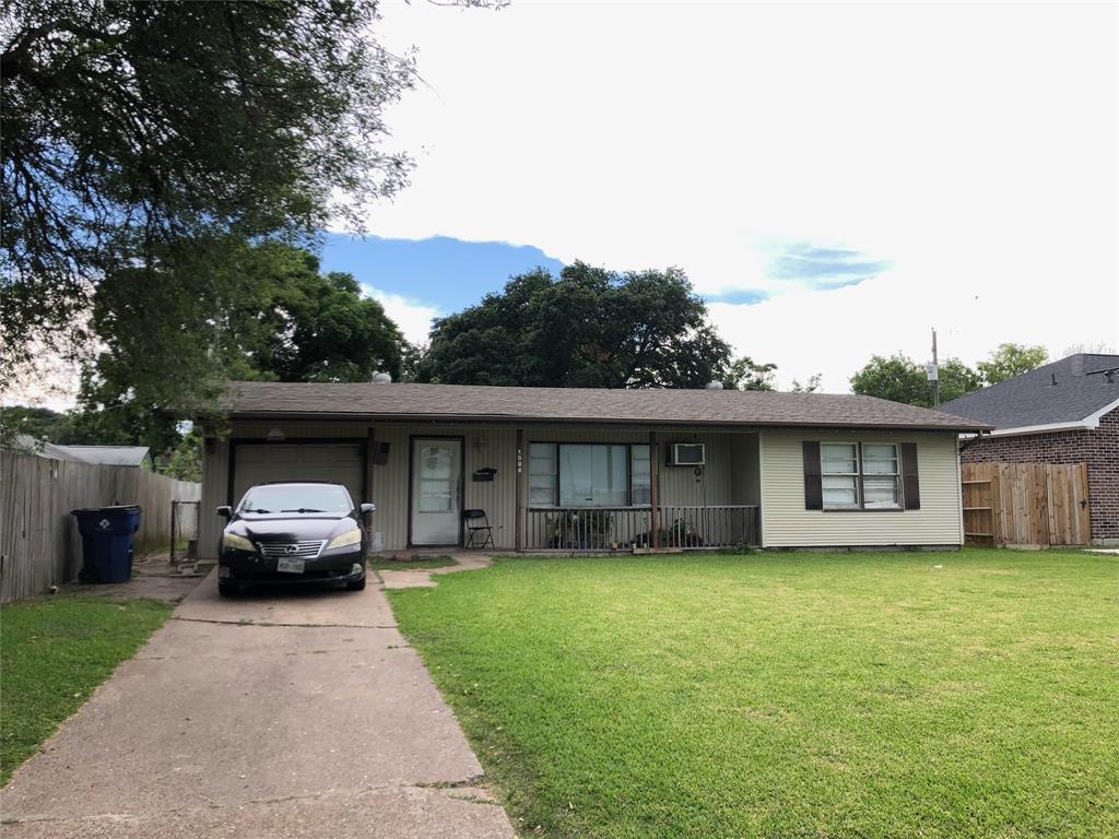 1534 Wayside Dr, Texas City, TX 77590