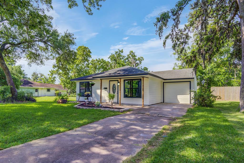 420 Center Way Street, Lake Jackson 420 Center Way Street Lake Jackson Texas 77566, 5