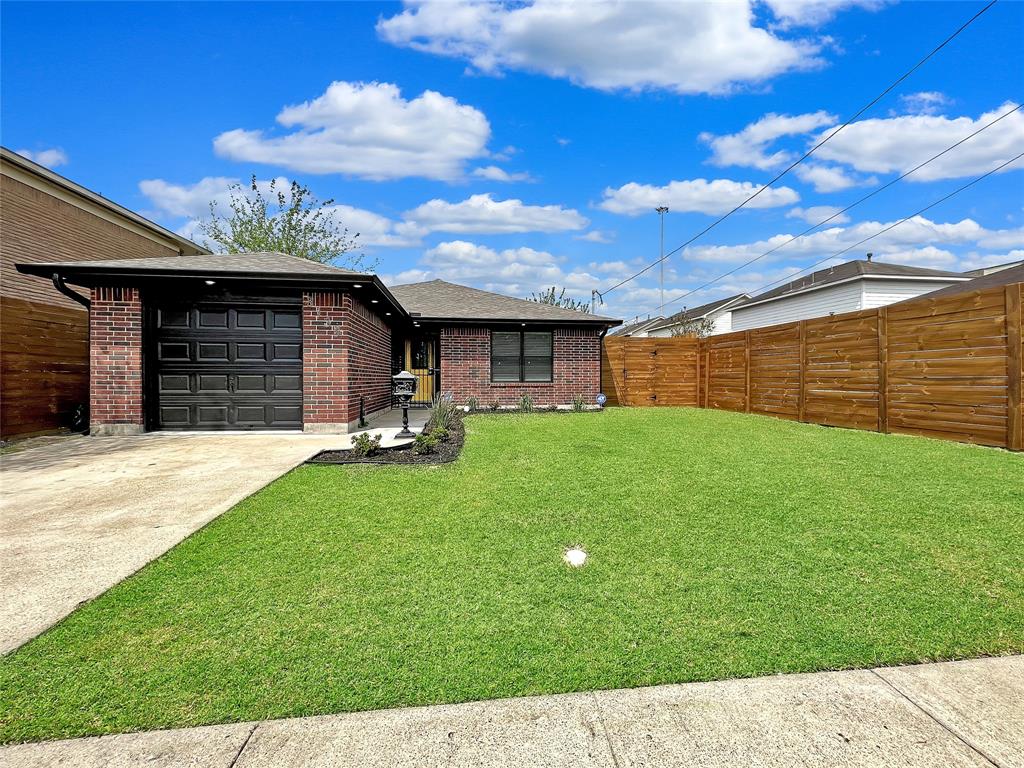 3135  Webster Street Houston Texas 77004, 4