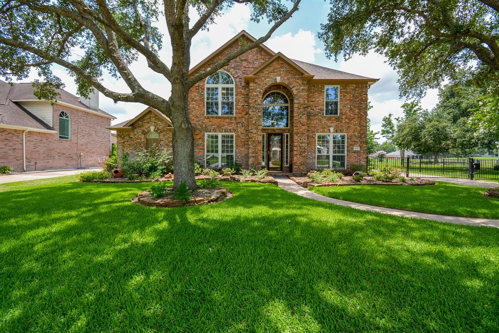 4107 Wentworth Dr