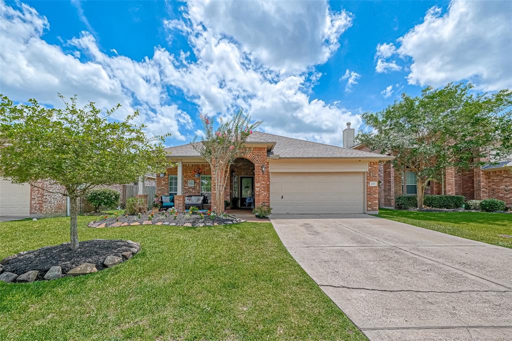 2287  Catalonia Cove League City Texas 77573, 33