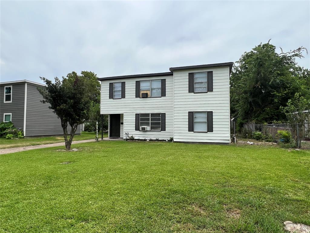 1208  Seventh Ave N  Texas City Texas 77590, 33