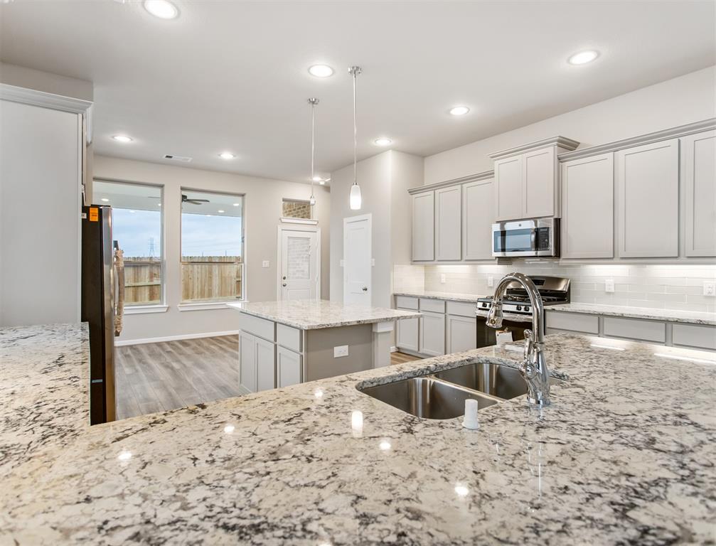 Photos are REPRESENTATIVE of the floorplan and NOT of the actual home. Selections and finishes will vary.