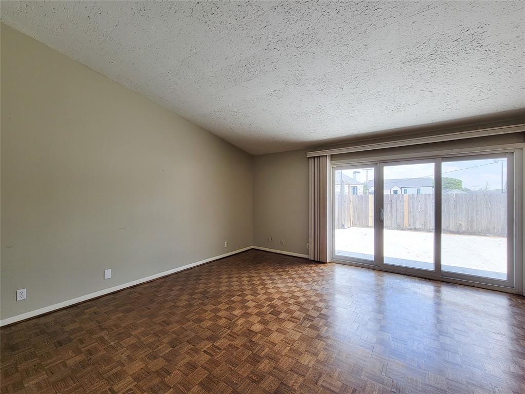 Photo #5: 41399566 Listing 