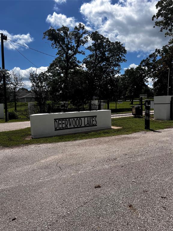 26747  Lakeshore Drive Hempstead Texas 77445, Hempstead