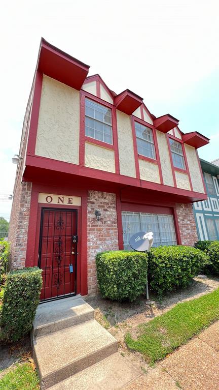 7700  Creekbend Drive Houston Texas 77071, Houston