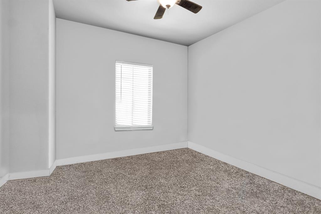 4th Bedroom with all Computer Equipment virtually removed.