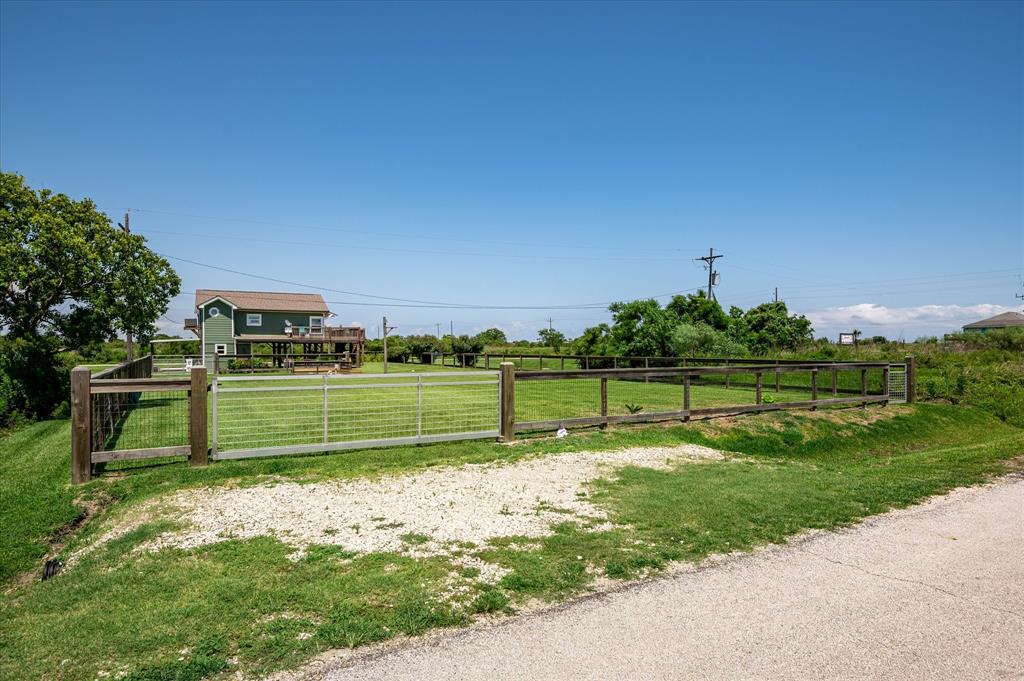 1011 Honeysuckle  , Crystal Beach, Texas image 19