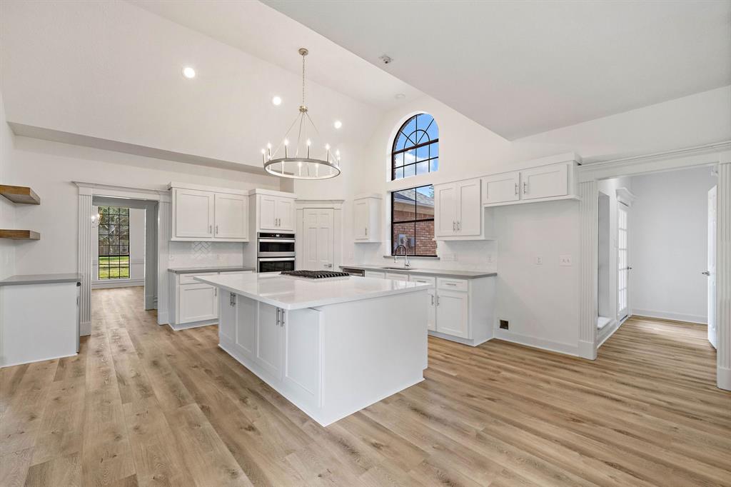 5450 Woodbury