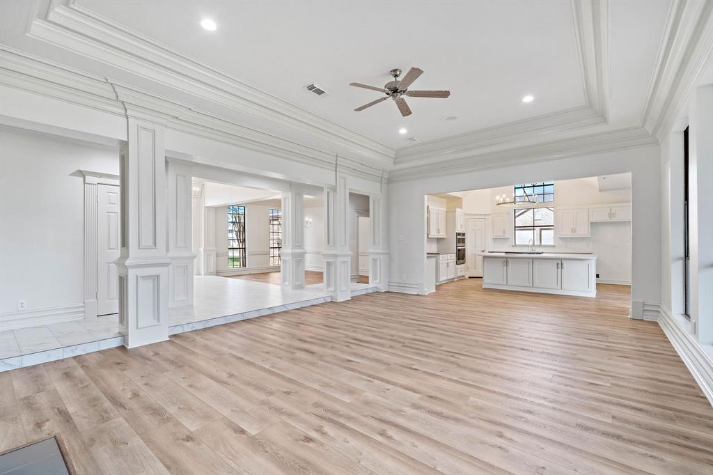 5450 Woodbury