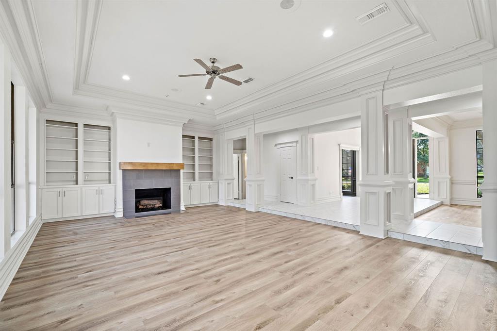 5450 Woodbury