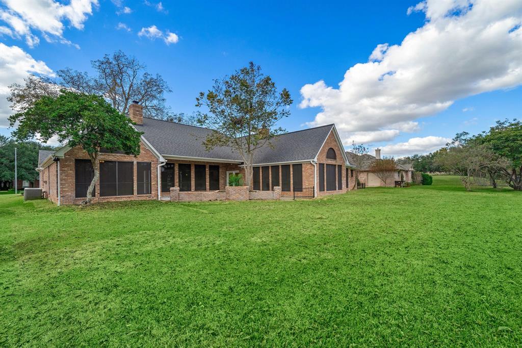 5450 Woodbury