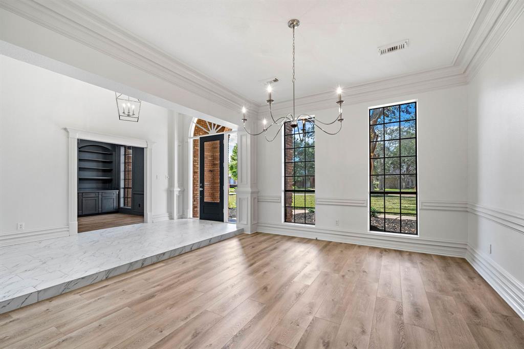 5450 Woodbury