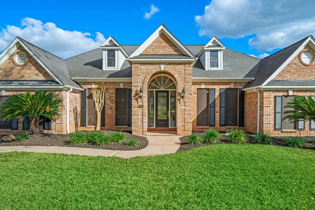5450 Woodbury
