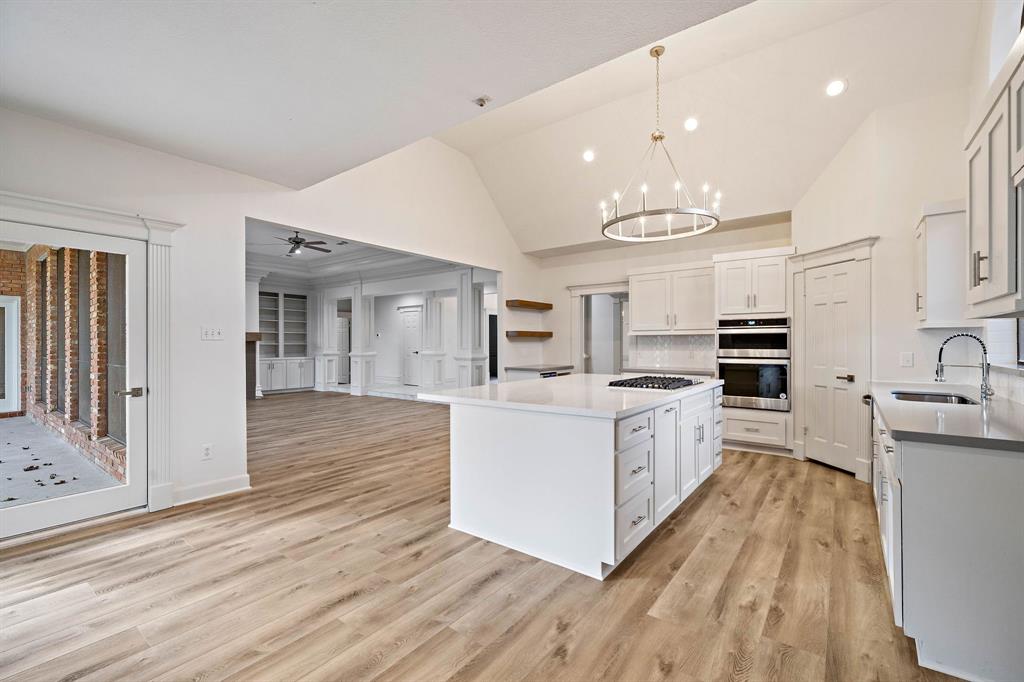 5450 Woodbury