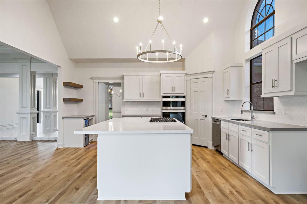 5450 Woodbury