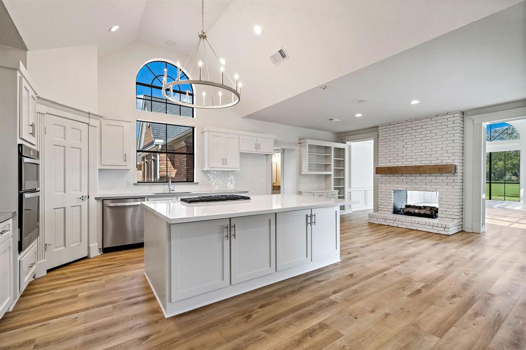 5450 Woodbury