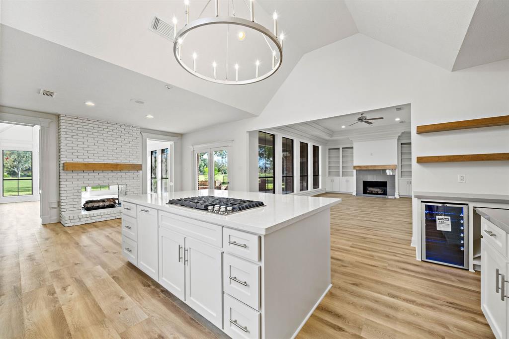 5450 Woodbury