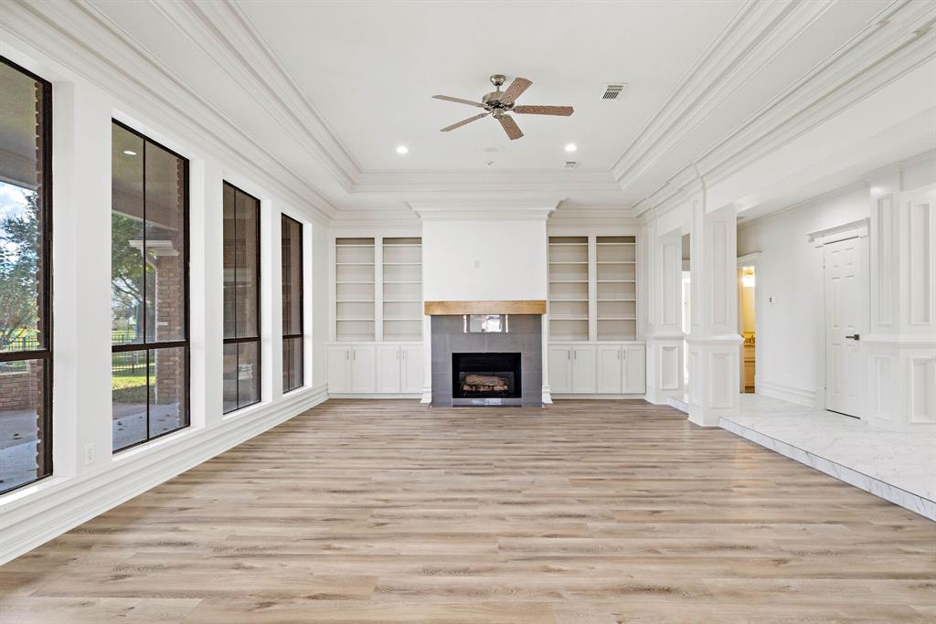 5450 Woodbury