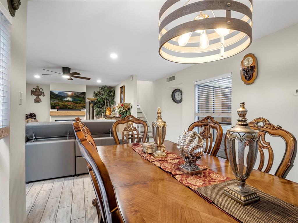 Photo #7: 25560462 Listing 