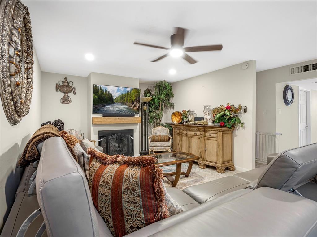 Photo #9: 25560462 Listing 