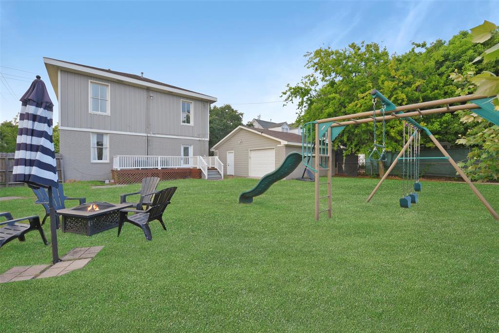 You\'ll enjoy more than enough room to roam in the backyard of this huge corner lot! Also note the double gate access and the oversized garage to store your boat, trailer, or golf cart and still have space for a workshop or storage.