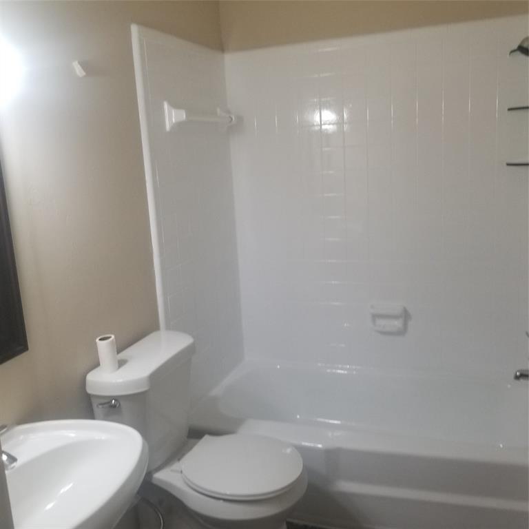Photo #12: 61507858 Listing 