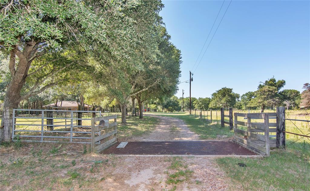 109  Barn Hill Lane Bellville Texas 77418, 57