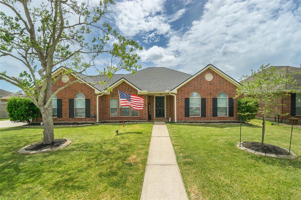 409  Primrose Lane League City Texas 77573, 33