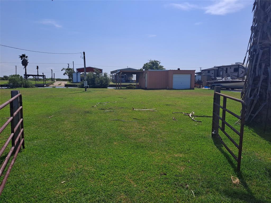 1068 & 1069 CR 299  County Road 299 Heron  Sargent Texas 77414, 54