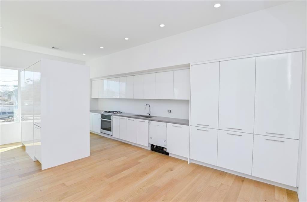 3517  Bell Street Houston Texas 77003, 4