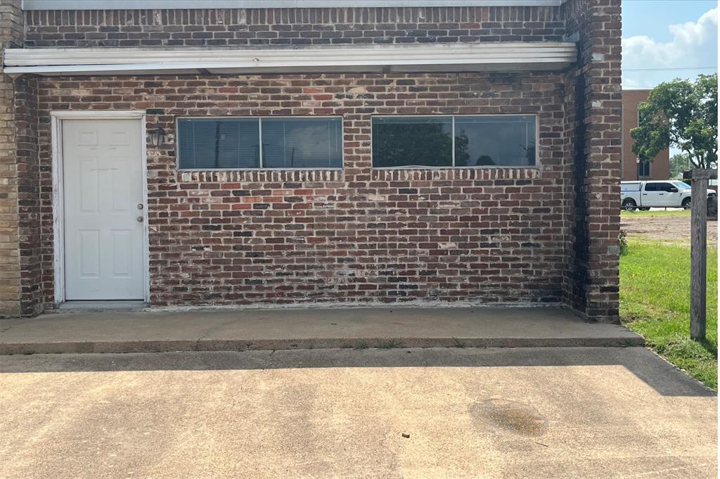 721  10th Street Hempstead Texas 77445, 26