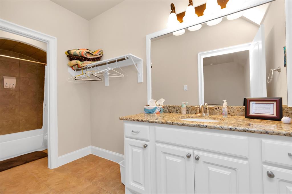 26250 Riley Road, Waller, TX 77484