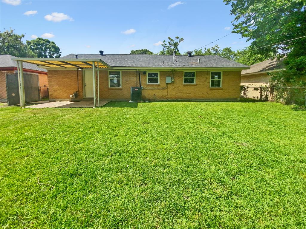 229 Red Ripple Rd, Houston, TX 77076 - HAR.com