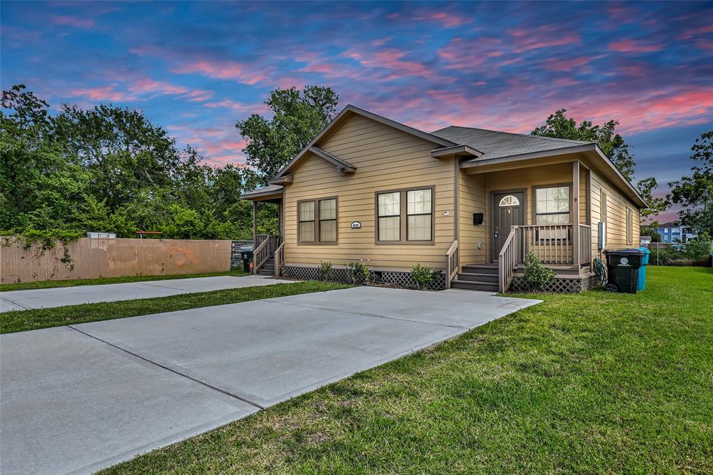 4826  Higgins Street Houston Texas 77033, 3