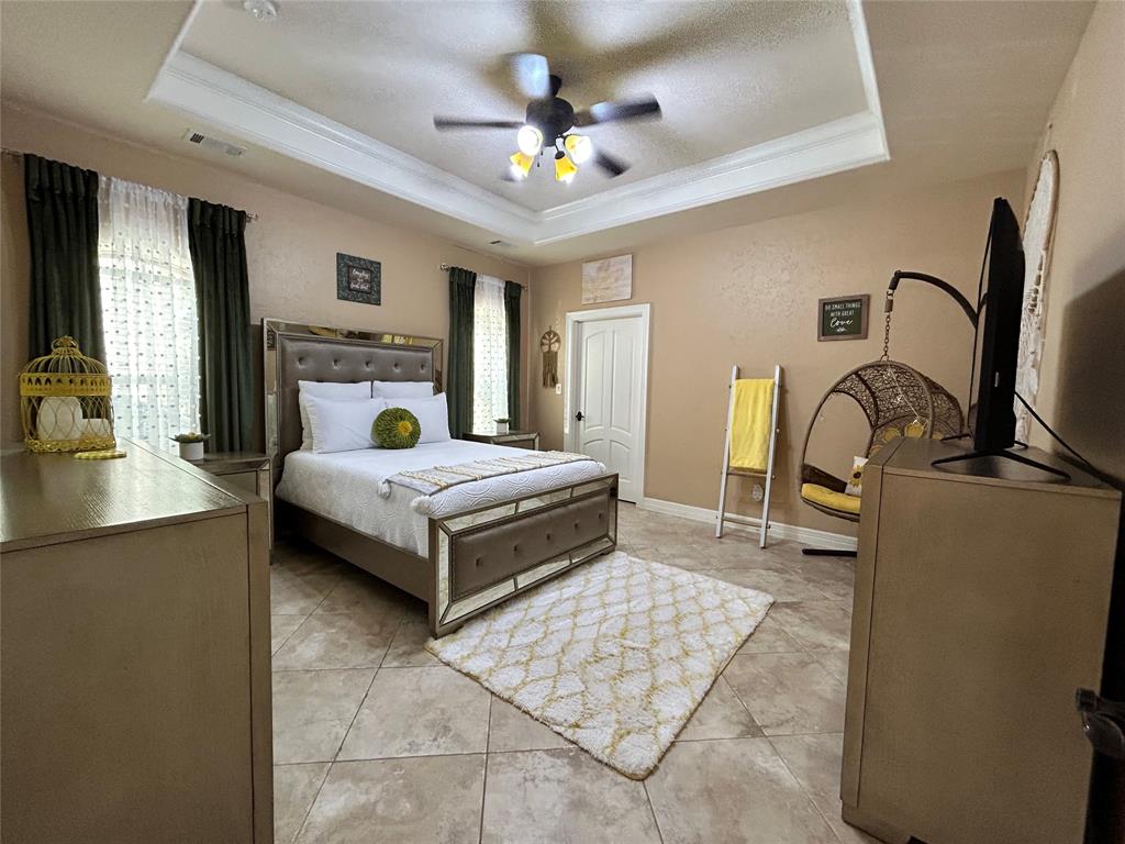 26736 Riley Road, Waller, TX 77484