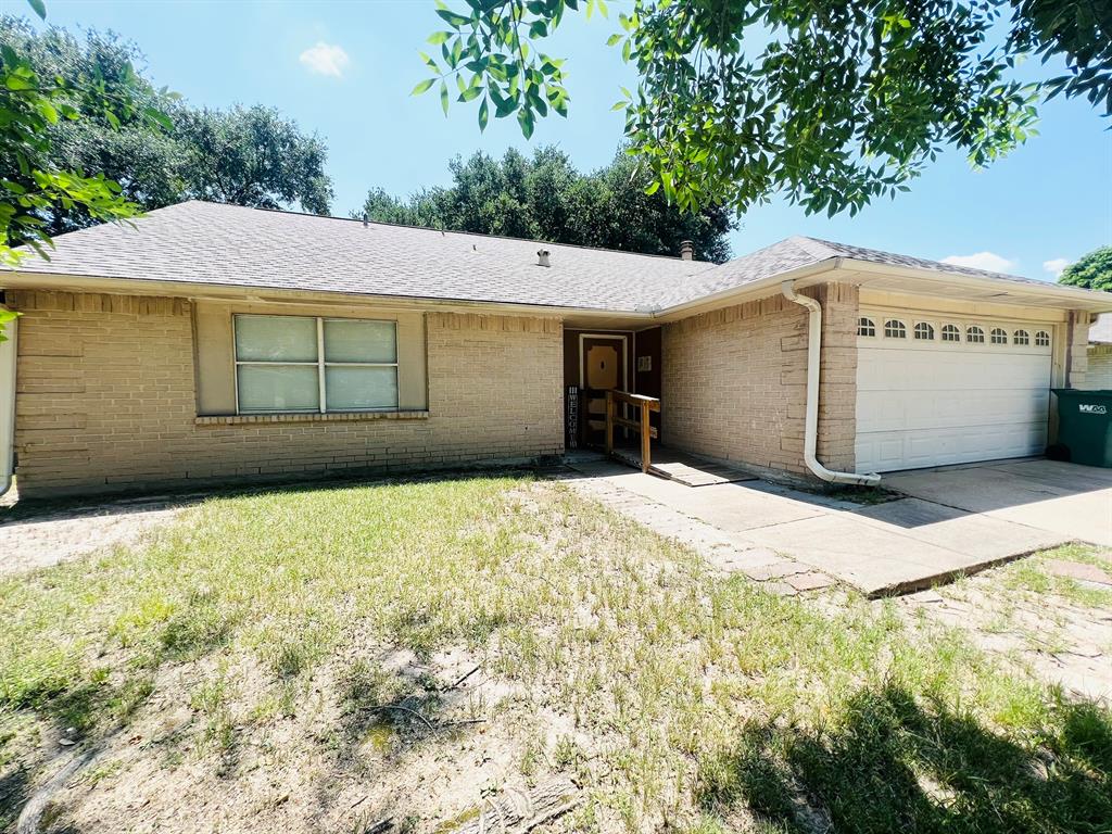 8607  Enchanted Forest Drive Houston Texas 77088, 11