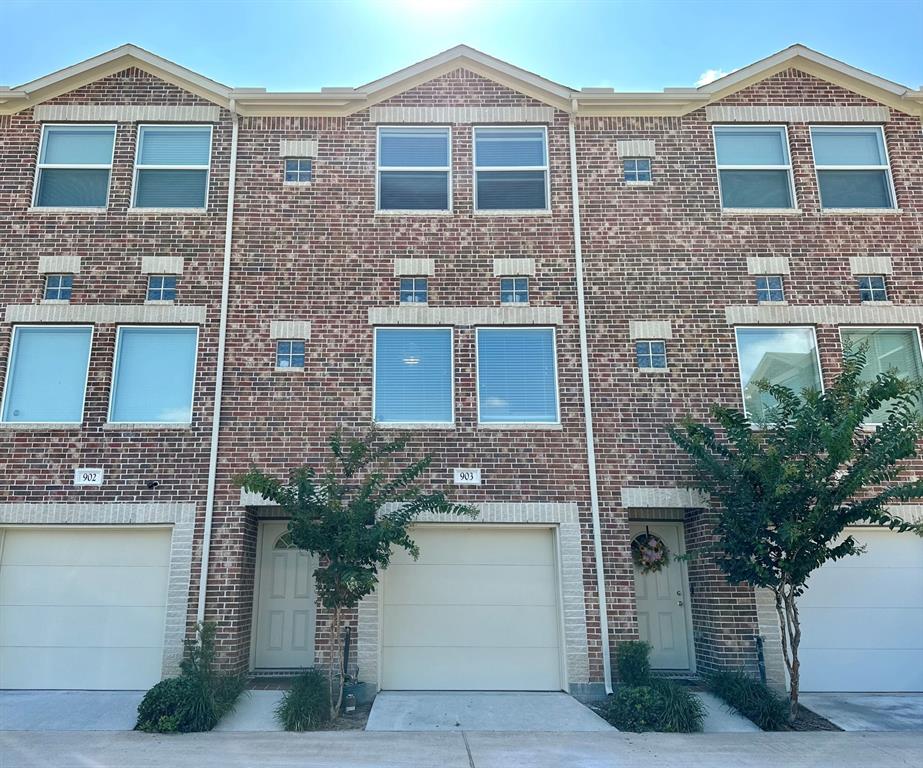 8705  Bryam  Houston Texas 77061, 3