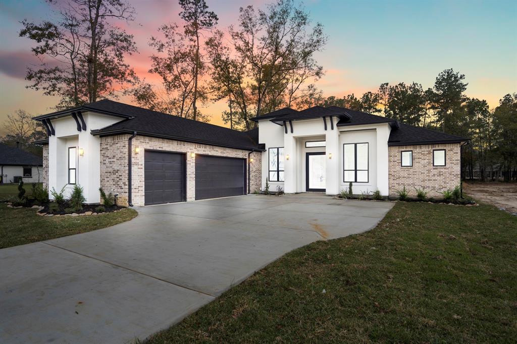 391  Road 66111  Dayton Texas 77535, 52