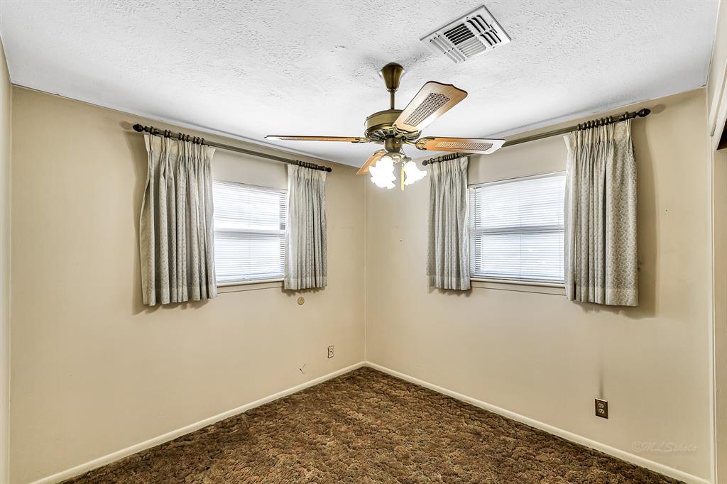 2122 Preston Ave, Pasadena, TX 77503