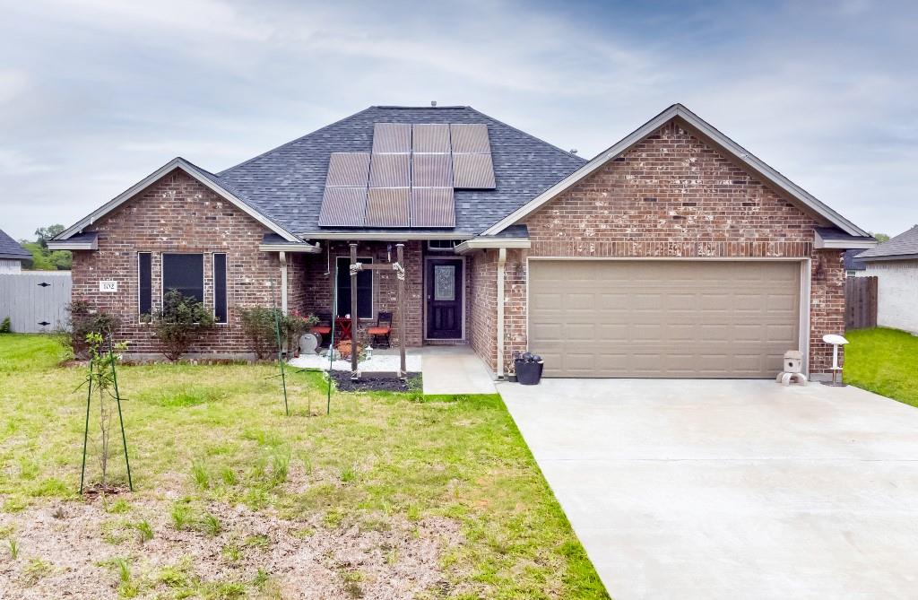 102  Liberty Lane Clute Texas 77531, 5