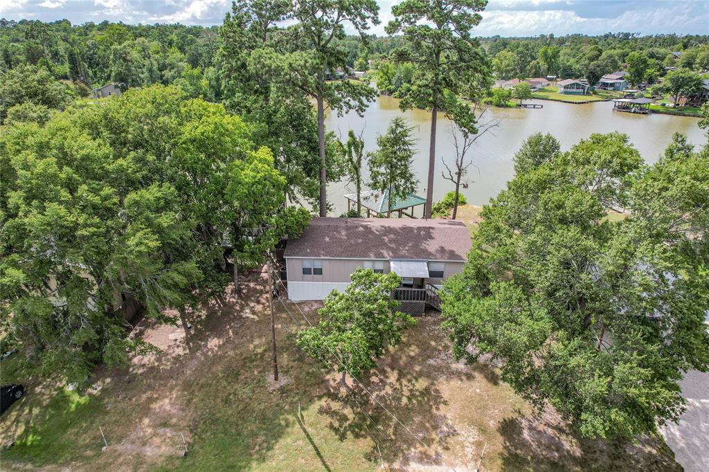 1281  Creeklake Drive Onalaska Texas 77360, 44