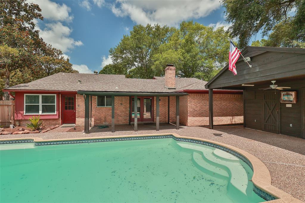 8202 Chestnut Frst Dr