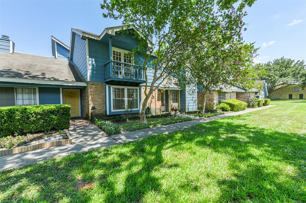 1935 Country Village Boulevard, Humble, TX 77338