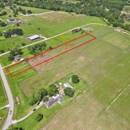 01 Avenue A, Santa Fe 01 Avenue A Santa Fe Texas 77510, 33