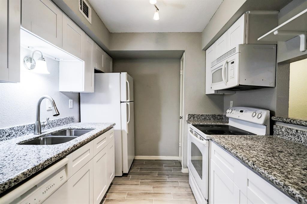 1880 White Oak Drive, Houston 1880 White Oak Drive Houston Texas 77009, 9