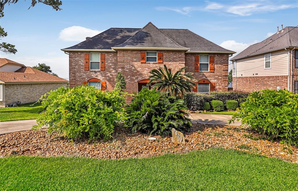 3623 Shore Shadows Dr, Crosby, TX 77532