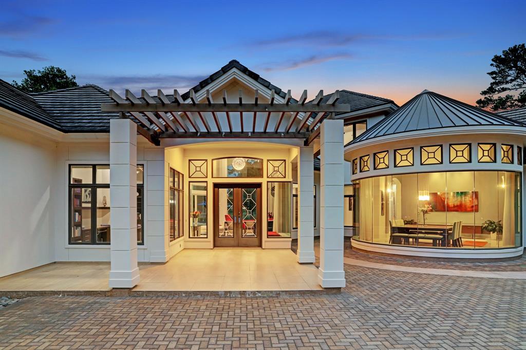 11 Saddlebrook Court, Tomball, TX 77375