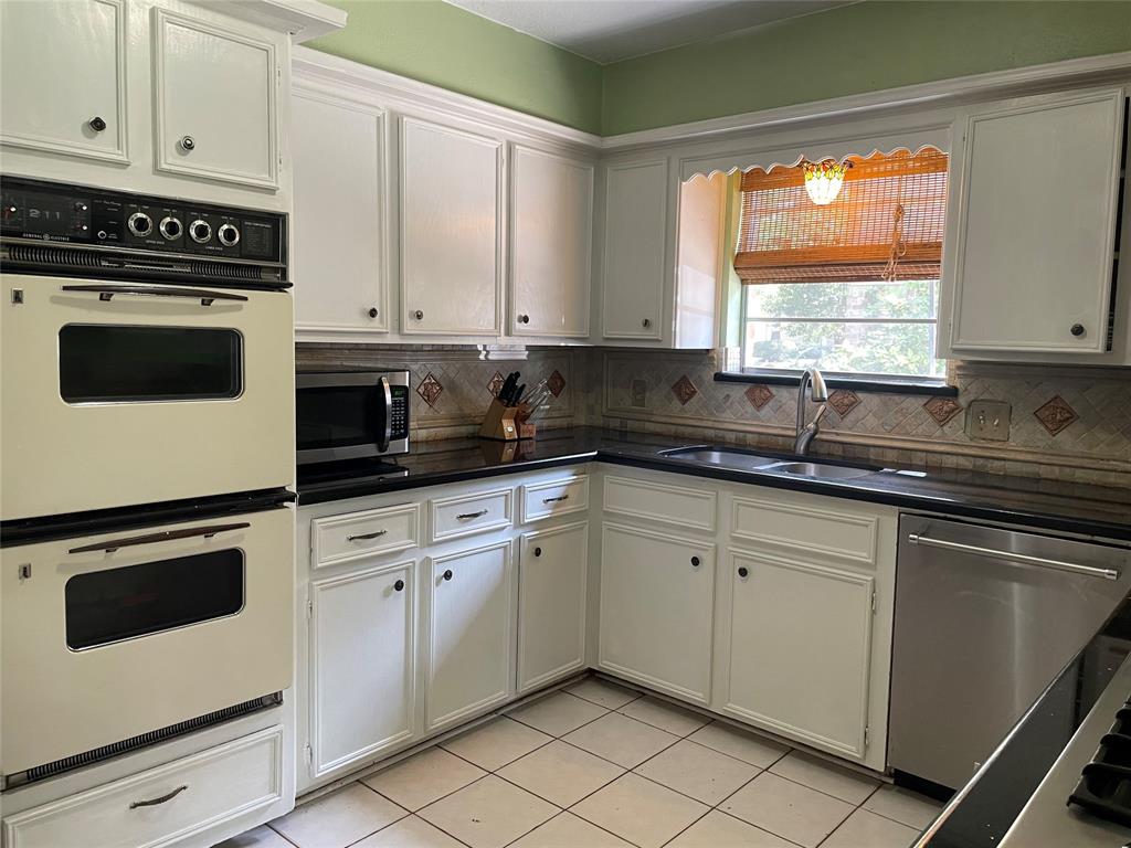 5515  Coon Tree Court Humble Texas 77346, 1